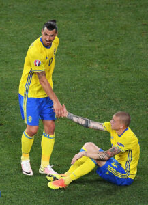 Ibrahimovic: "Interesse del Milan per Lindelöf? Non si sa mai..."