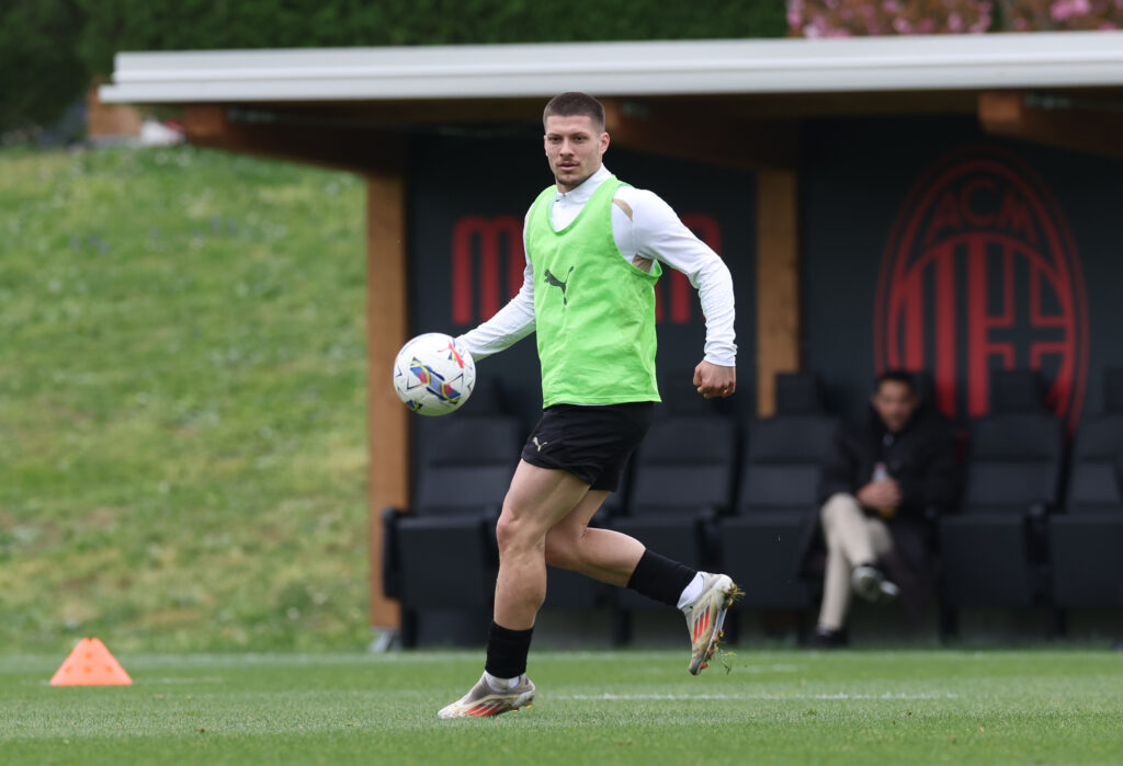 jovic-dopo-il-forfait-a-venezia-riscontrata-lombalgia-acuta-i-tempi-di-recupero