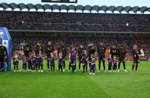 guardarsi negli occhi