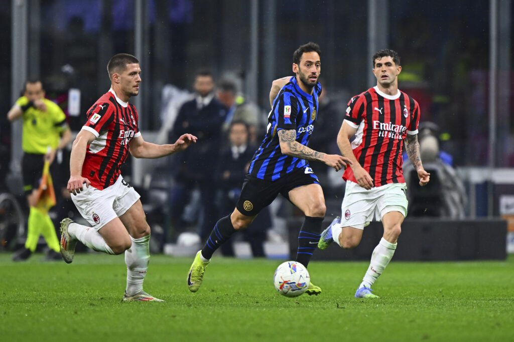 hakan-calhanoglu-milan-inter-dati-numeri-confronto-narrazione