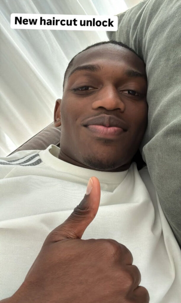 leao-e-il-mistero-sul-nuovo-taglio-di-capelli-x-tweet-milan