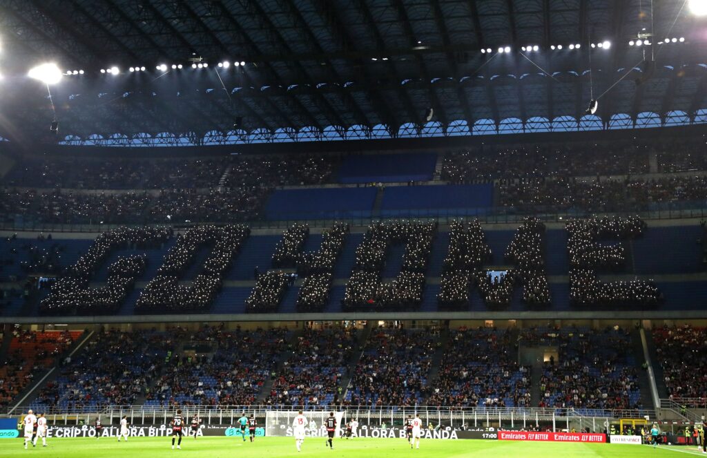 Contestazione Tifosi Milan Curva Sud