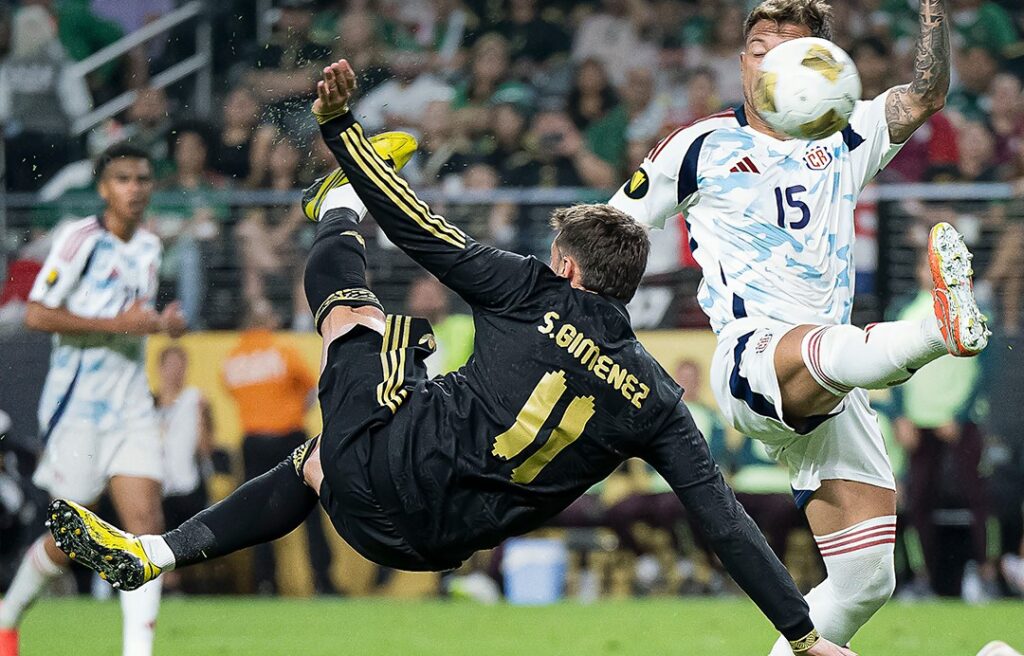 gold-cup-milan-santiago-gimenez-messico-costa-rica-rovesciata-fuorigioco-var