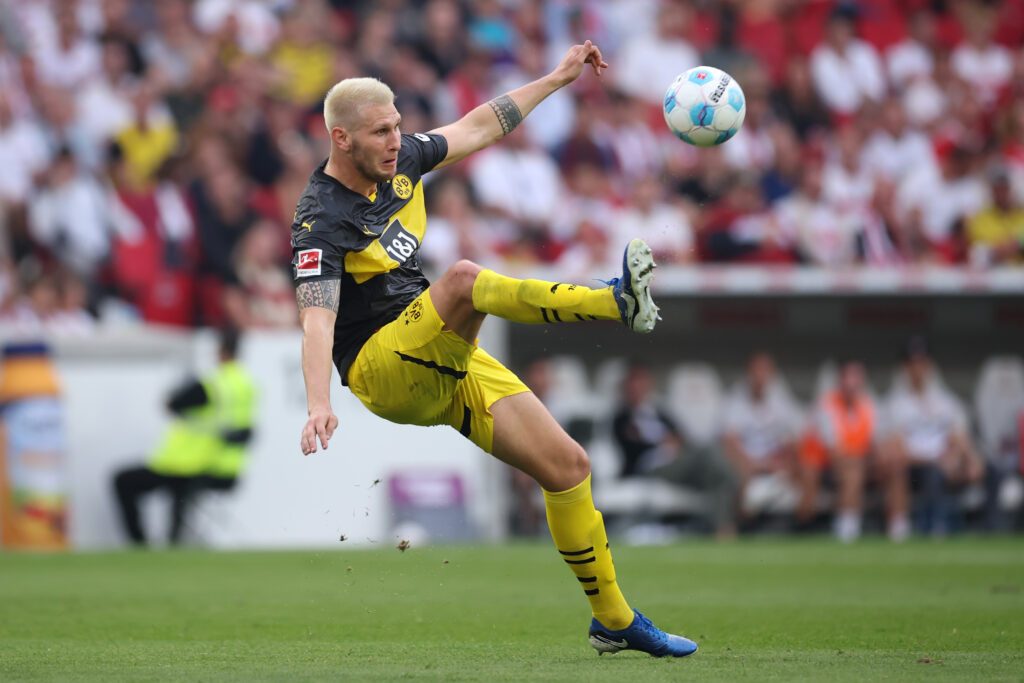 VfB Stuttgart v Borussia Dortmund - Bundesliga