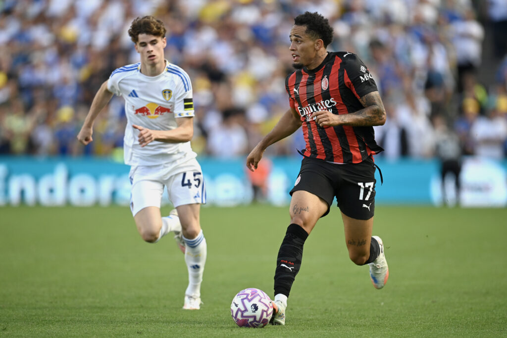 noah-okafor-leeds-milan-joe-jordan-trattativa-calciomercato-curiosità-storia