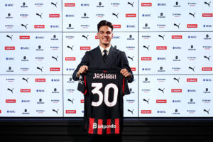 ardon-jashari-conferenza-stampa-presentazione-casa-milan-tv-news-dichiarazioni-foto-frasi-parole