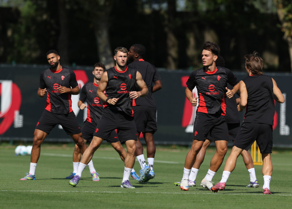 jashari-arriva-il-responso-dei-medici-sullinfortunio-al-perone-i-tempi-di-recupero-frattura-milan-comunicato-ufficiale