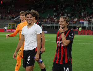 koni-de-winter-zachary-athekame-conferenza-stampa-presentazione-casa-milan-tv-news-dichiarazioni-foto-frasi-parole