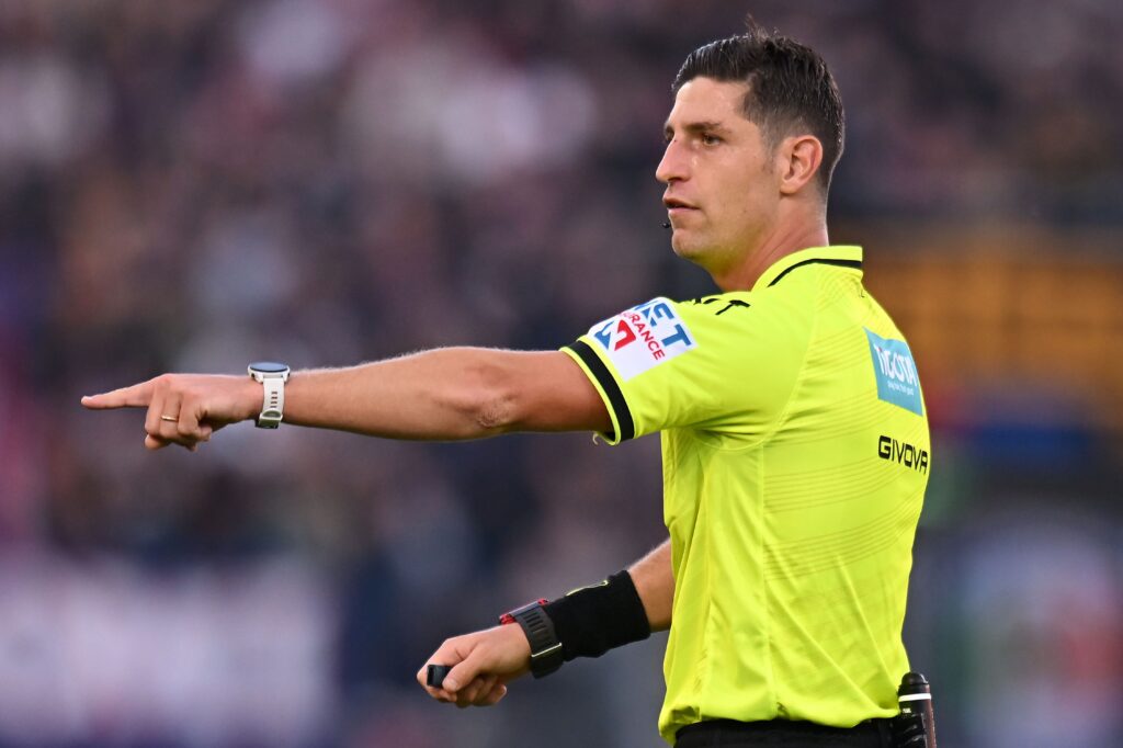 milan-cremonese-arbitro-collu-designazione-arbitrale-precedenti-rossoneri