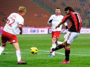 leao-rete-gol-storia-milan-bari-coppa-italia-san-siro-ibrahimovic