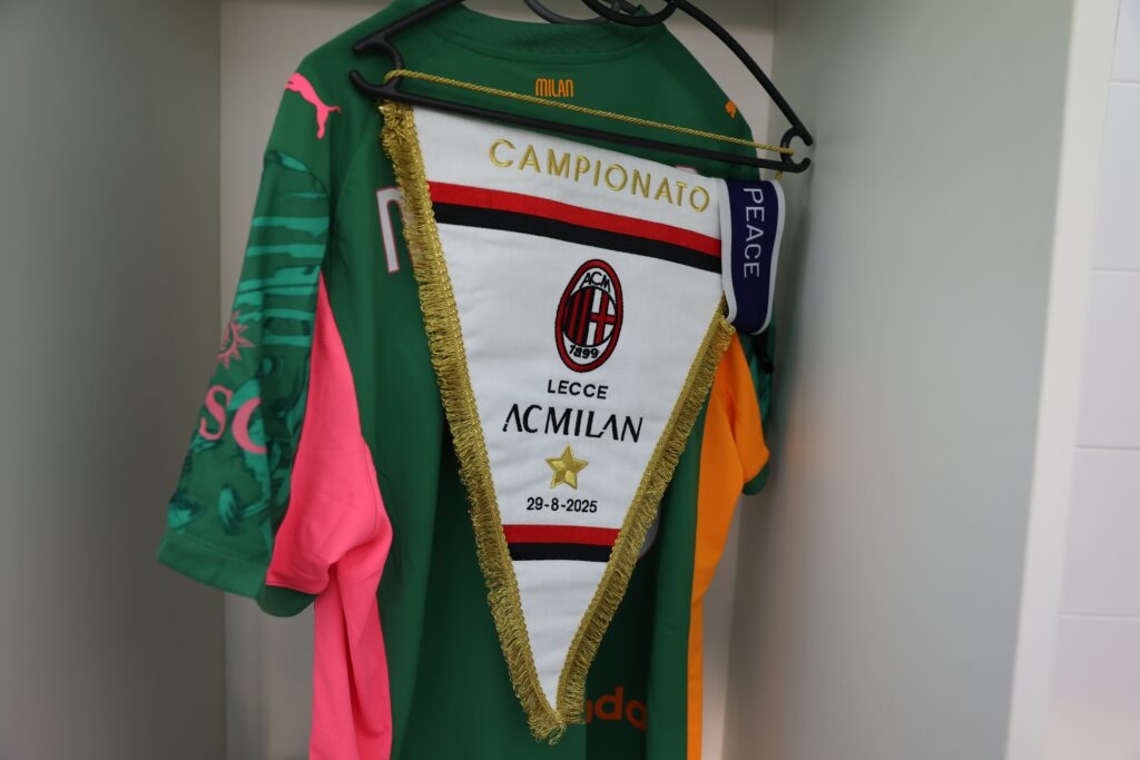 leccce-milan-serie-a-formazioni-ufficiali-chi-gioca-i-titolari-pulisic-musah-gimenez-camarda-allegri