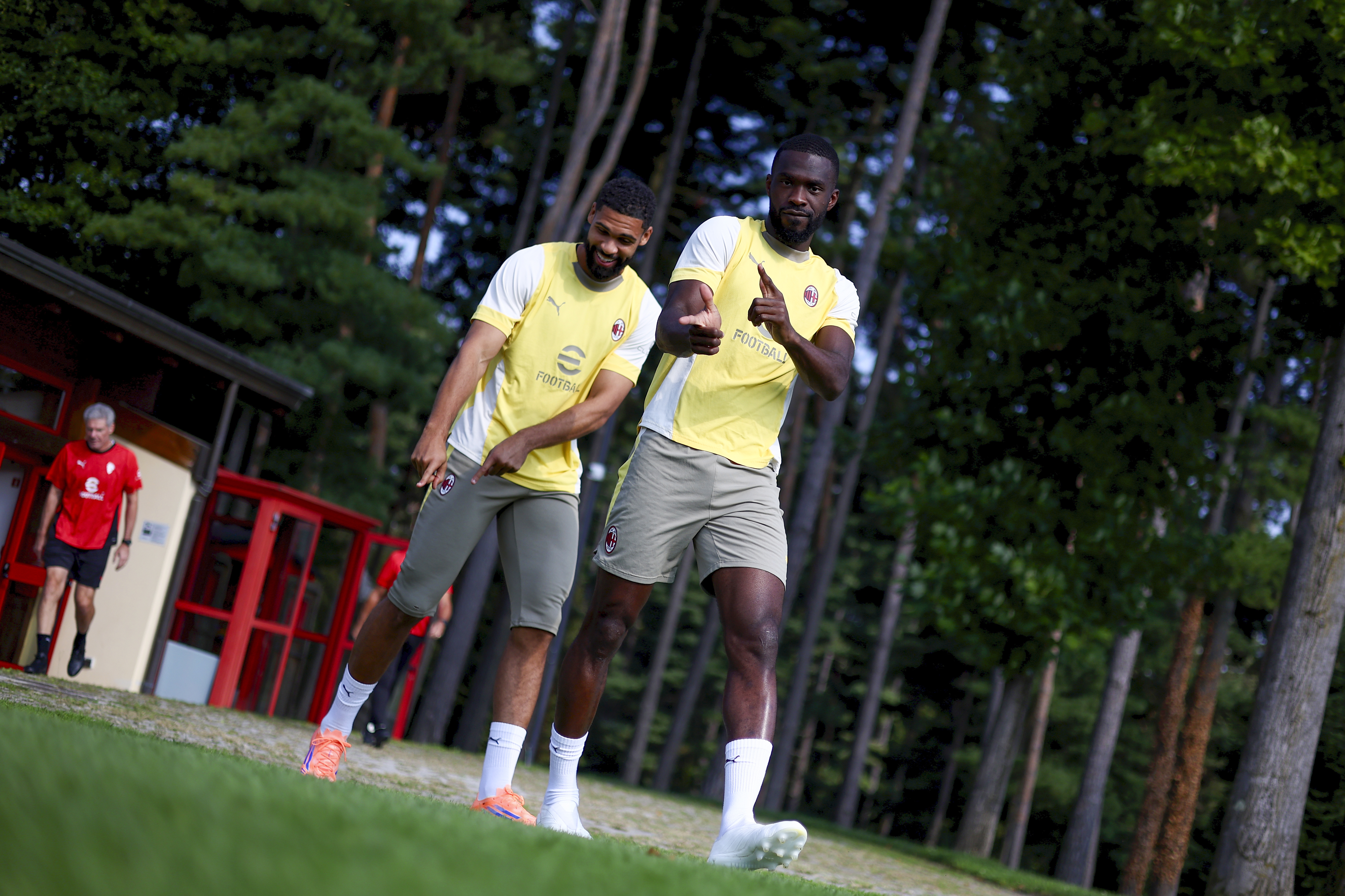 milan-lecce-coppa-italia-probabili-formazioni-turnover-maignan-nkunku-ricci-athekame-de-winter-camarda-san-siro-chi-arbitra-dove-vederla-news-ultima-ora