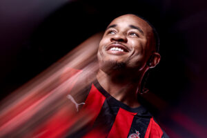 la-storia-di-nkunku-carriera-chi-e-identikit-palmares-transfermarkt-psg-chelsea-lipsia-milan