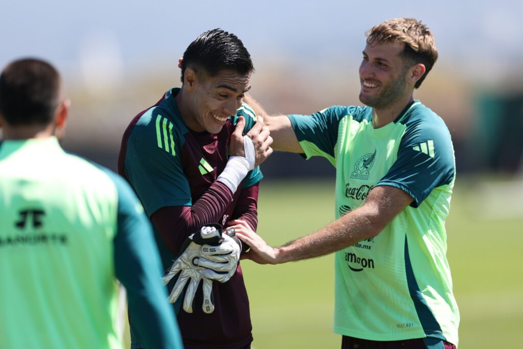 messico-vasquez-difende-gimenez-esempio-messicani-nazionale-genoa-tudn