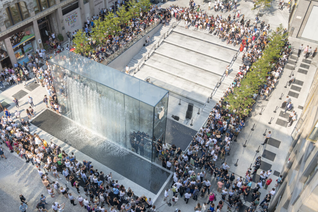 Apple Store Piazza Liberty Milano (1)