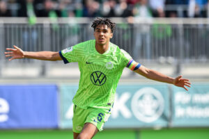 david-odogu-dal-mondiale-vinto-al-ritorno-sui-banchi-di-scuola-in-poche-ore-curiosità-news-milan