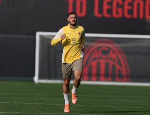 santiago-gimenez-intervista-esquire-messico-bebote-nazionale-fede-social