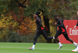 milanello-tutte-le-foto-leao-in-gruppo-tomori-e-gimenez-in-forte-dubbio