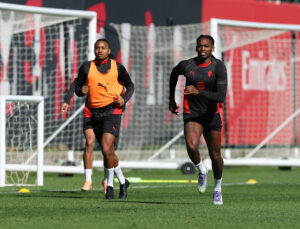 ORDINE, Rafa accetta compiti e sfide: ma fa notizia Nkunku...