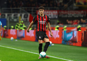 Bartesaghi: "Riguardo sempre Theo e sogno di giocare il derby"