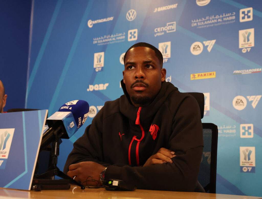 mike-maignan-conferenza-stampa-parole-napoli-milan-supercoppa-italiana-tv-diretta-live-news-dichiarazioni-foto-frasi