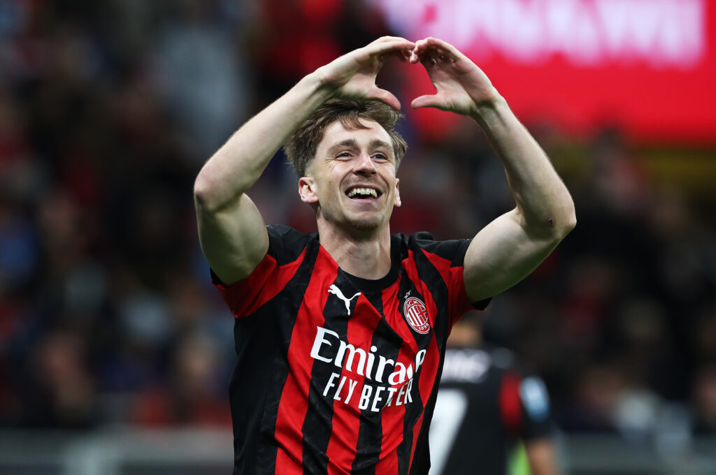 alexis-saelemaekers-milan-rinnovo-contratto-ufficiale-ultima-ora-ufficialita-comunicato-news