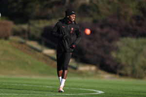 milanello-leao-in-gruppo-gabbia-piu-no-che-si-per-cagliari