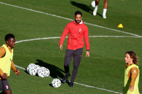 AC Milan Training &amp; Press Conference