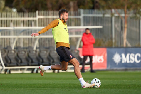 AC Milan Training &amp; Press Conference