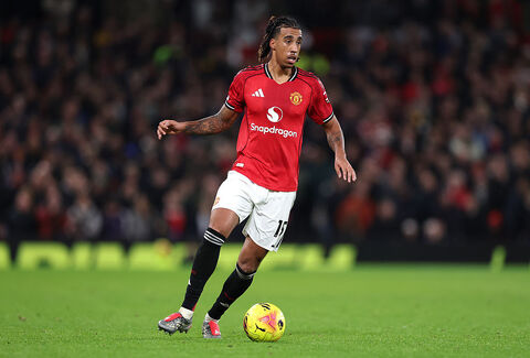 Yoro in maglia Manchester United
