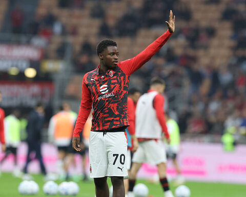 via-leao-cassano-cerca-un-nuovo-bersaglio-milanista-il-giovane-cisse