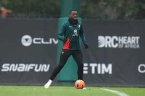 oggi-il-compleanno-di-fofana-casa-milanello-e-milanello-tutti-con-lui