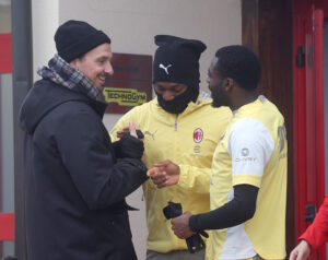 oggi-a-milanello-le-foto-di-zlatan-ibrahimovic-con-la-squadra