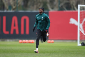 leao-allenamento-oggi-milanello-pavlovic-como