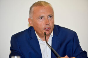 comotto-mercato-spezia-milan-allegri-liste-champions