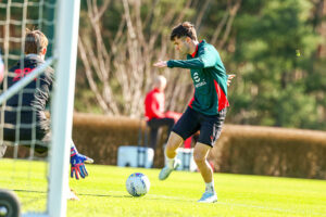 oggi-a-milanello-pulisic-e-loftus-cheek-in-gruppo-sul-campo