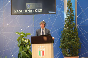 demetrio-albertini-si-confessa-tra-le-liti-anche-quella-con-zaccheroni-per-redondo