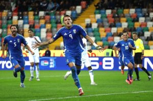 tare-moggi-retegui-mercato-milan-centravanti