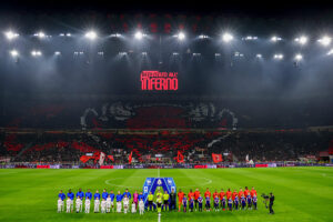 fischi-a-bastoni-multa-milan-fischi-a-saelemaekers-nessuna-multa