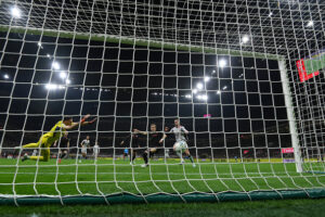 linter-frena-ancora-la-rimonta-di-milan-e-napoli-crolla-in-quota